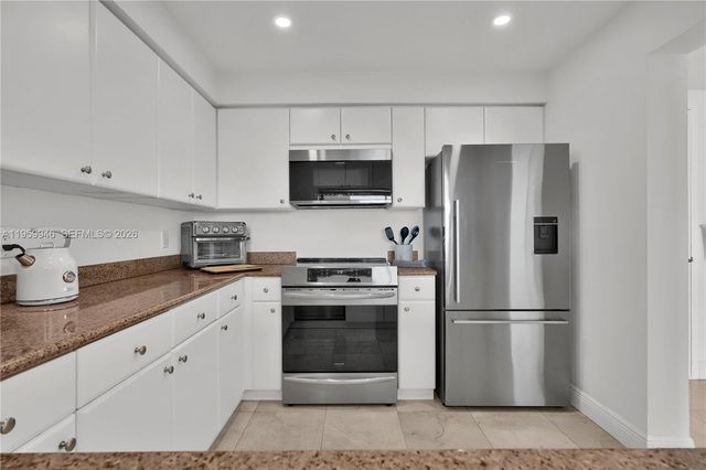 2475 Brickell Ave 1509, Miami, FL 33129