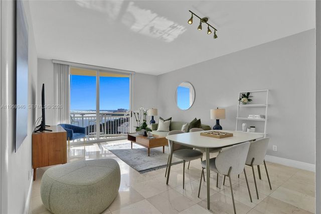 2475 Brickell Ave 1509, Miami, FL 33129