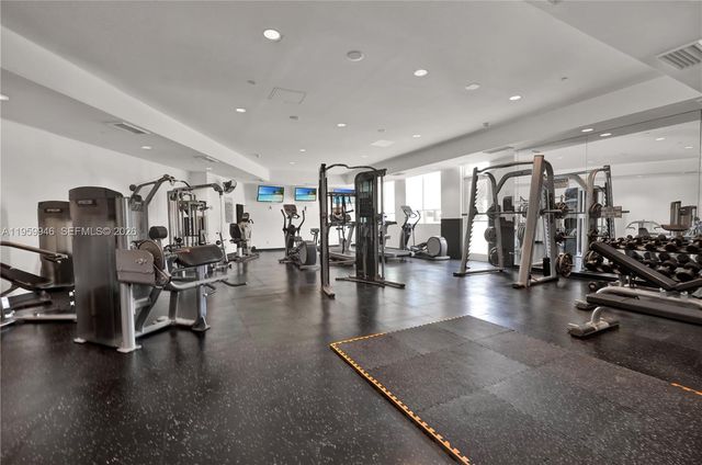 2475 Brickell Ave 1509, Miami, FL 33129