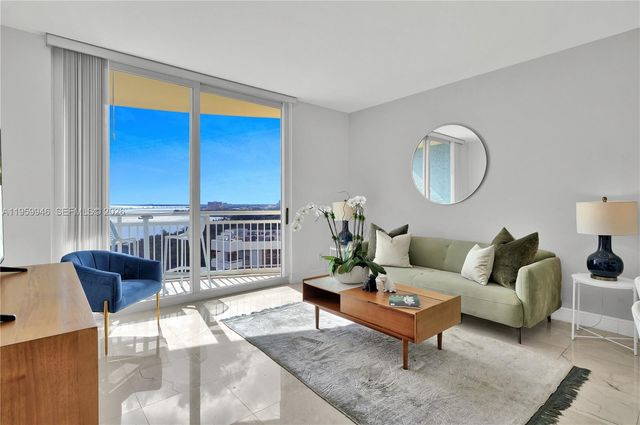 2475 Brickell Ave 1509, Miami, FL 33129