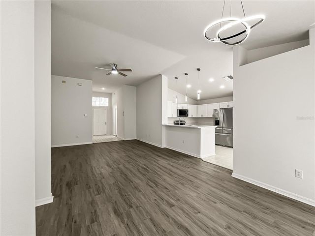 1537 MAXIMILIAN DRIVE, Wesley Chapel, FL 33543