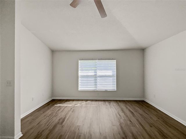 1537 MAXIMILIAN DRIVE, Wesley Chapel, FL 33543