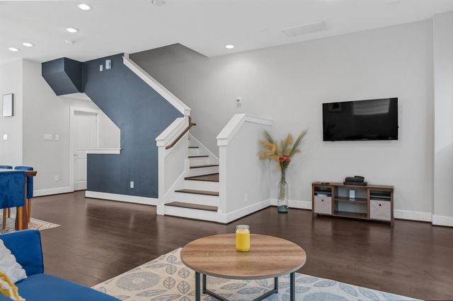 211 Milby Street, Houston, TX 77003