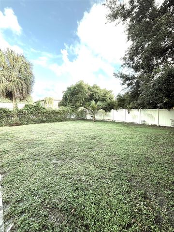 412 NE 4th St, Pompano Beach, FL 33060