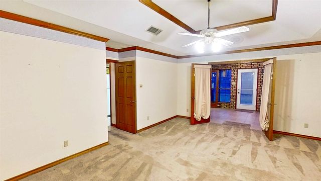 509 Topside Drive, Azle, TX 76020