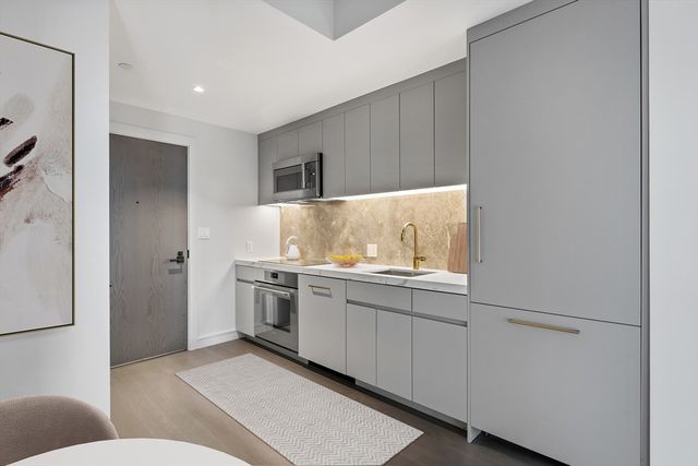 55 Lagrange St 1202, Boston, MA 02116