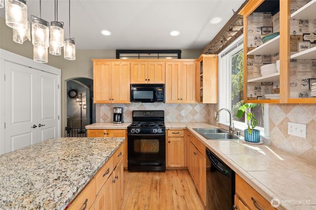 1425 Rockcreek Lane SW, Tumwater, WA 98512