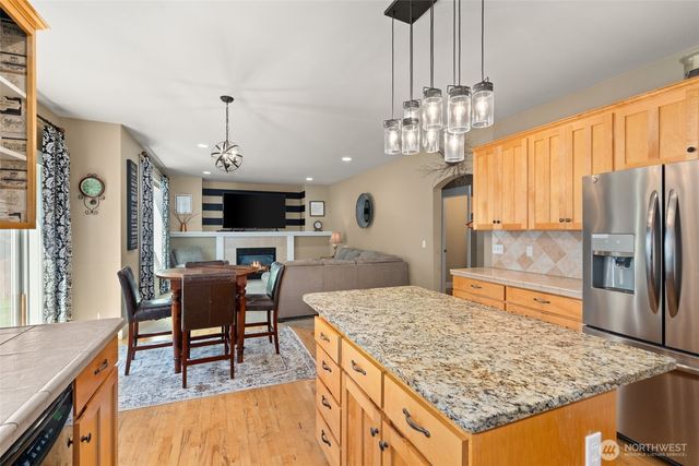 1425 Rockcreek Lane SW, Tumwater, WA 98512