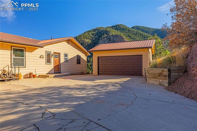 845 Crystal Park Road, Manitou Springs, CO 80829
