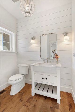 3 Knowlton Court, Bristol, RI 02809