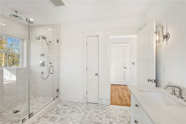 3 Knowlton Court, Bristol, RI 02809