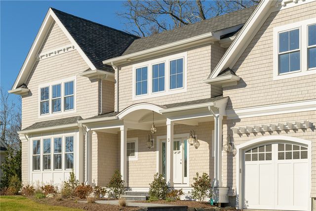 3 Knowlton Court, Bristol, RI 02809