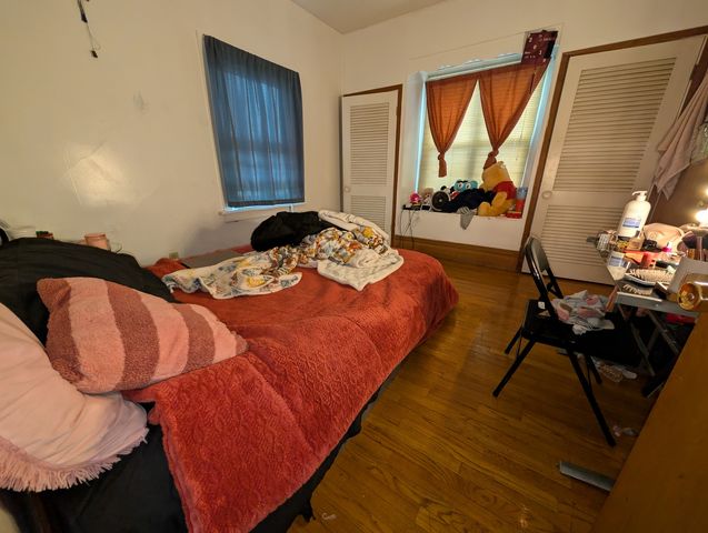 920 AUGUSTA Avenue, Elgin, IL 60120