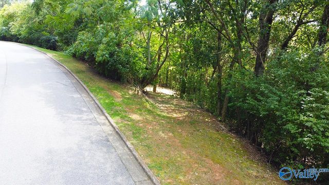 2216 Governors Bend Road SE, Huntsville, AL 35801