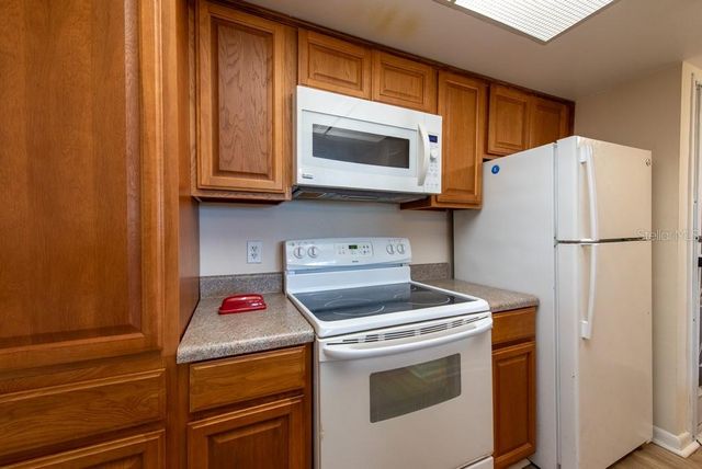 2617 COVE CAY DRIVE 206, Clearwater, FL 33760
