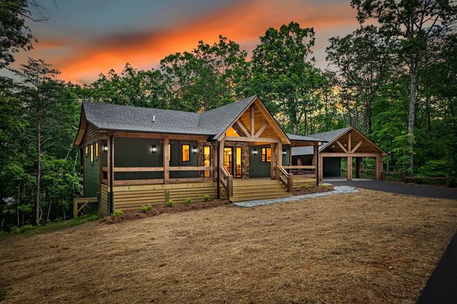 84 Shermans Court, Mccaysville, GA 30555