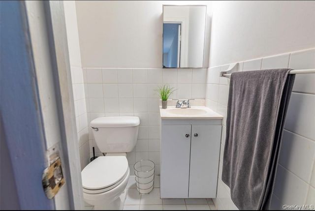 18-16 Bell Boulevard 3, Bayside, NY 11360