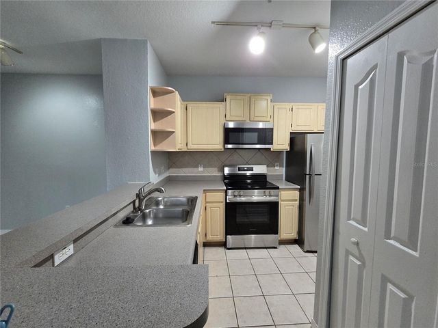 8919 LEGACY COURT 102, Kissimmee, FL 34747