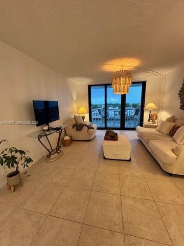 1500 S Ocean Dr 6D, Hollywood, FL 33019
