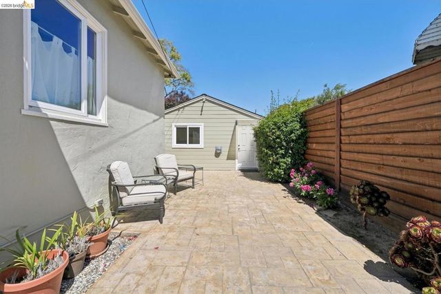 200 W Broadmoor BLVD, San Leandro, CA 94577