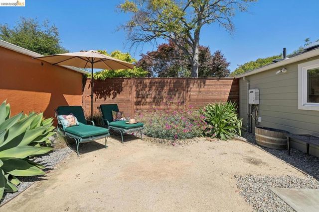 200 W Broadmoor BLVD, San Leandro, CA 94577