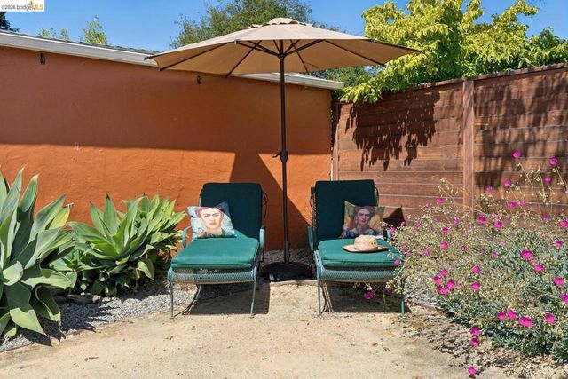 200 W Broadmoor BLVD, San Leandro, CA 94577