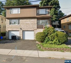 424 Myrtle Avenue, Fort Lee, NJ 07024