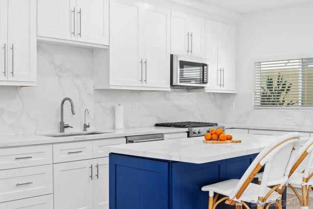 401 N Coast Hwy 210, Oceanside, CA 92054