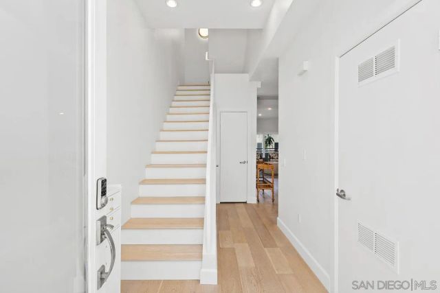 401 N Coast Hwy 210, Oceanside, CA 92054