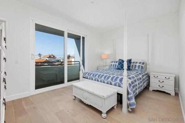 401 N Coast Hwy 210, Oceanside, CA 92054