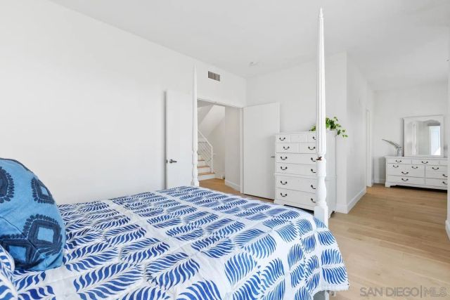 401 N Coast Hwy 210, Oceanside, CA 92054