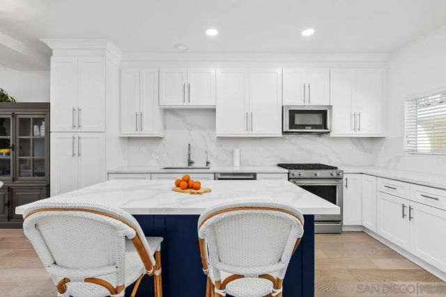 401 N Coast Hwy 210, Oceanside, CA 92054