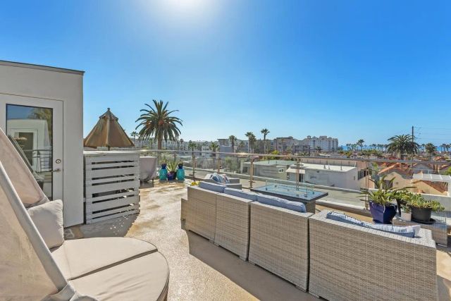 401 N Coast Hwy 210, Oceanside, CA 92054