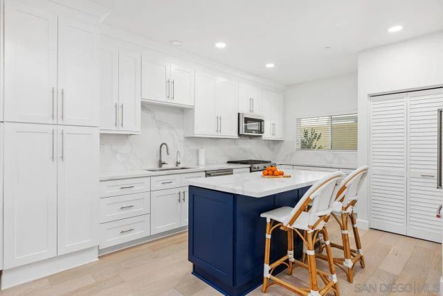 401 N Coast Hwy 210, Oceanside, CA 92054