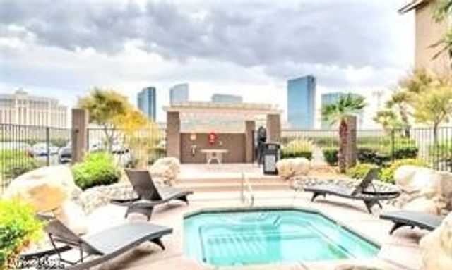 4200 South Valley View Boulevard 2117, Las Vegas, NV 89103