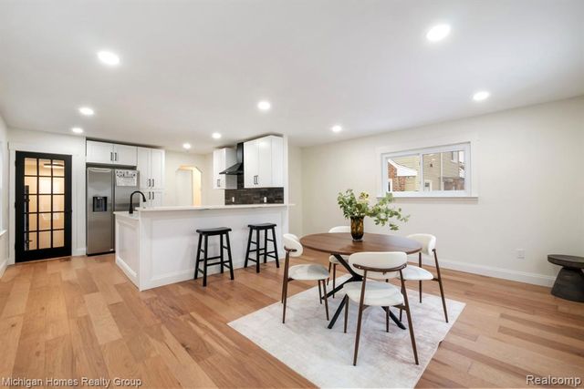 3110 N Connecticut Avenue, Royal Oak, MI 48073