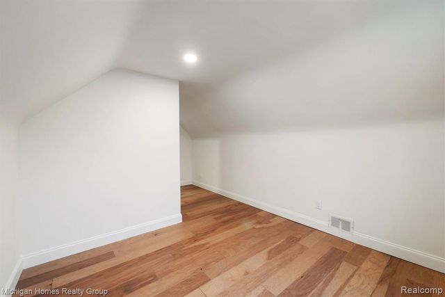 3110 N Connecticut Avenue, Royal Oak, MI 48073