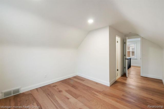 3110 N Connecticut Avenue, Royal Oak, MI 48073