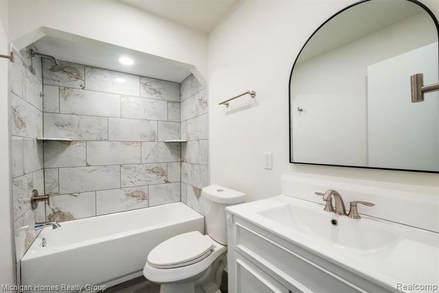 3110 N Connecticut Avenue, Royal Oak, MI 48073