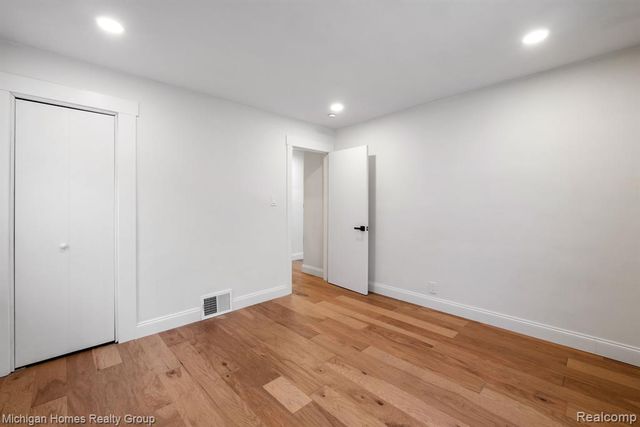 3110 N Connecticut Avenue, Royal Oak, MI 48073