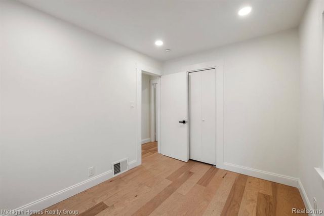 3110 N Connecticut Avenue, Royal Oak, MI 48073