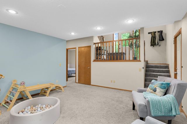 12769 Diamond Path, Apple Valley, MN 55124
