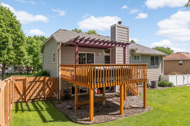 12769 Diamond Path, Apple Valley, MN 55124