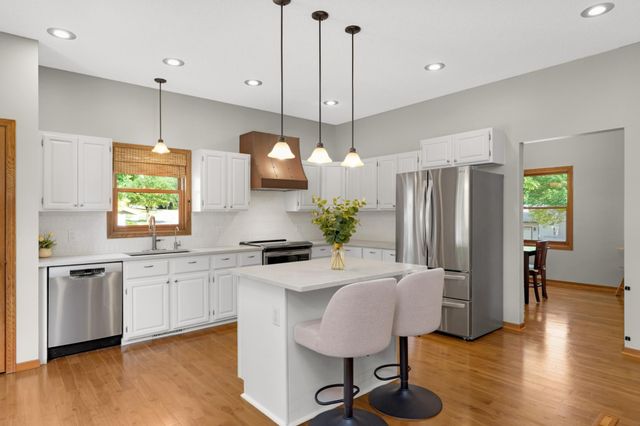 12769 Diamond Path, Apple Valley, MN 55124