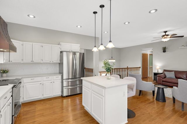 12769 Diamond Path, Apple Valley, MN 55124