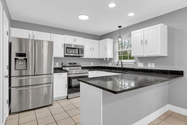 121 Buena Vista Ct, Nashville, TN 37218