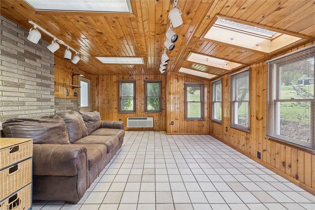 6 Milbeck Drive, N Franklin Twp, PA 15301