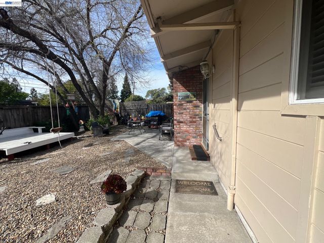 1594 Morgan, Walnut Creek, CA 94596