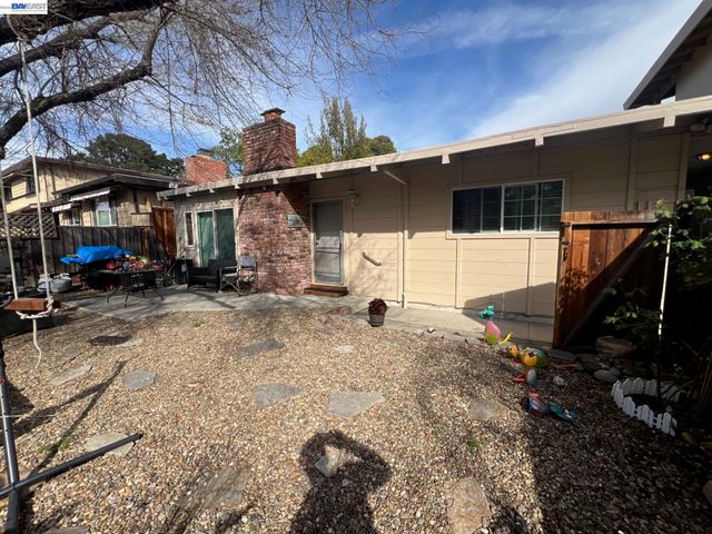 1594 Morgan, Walnut Creek, CA 94596