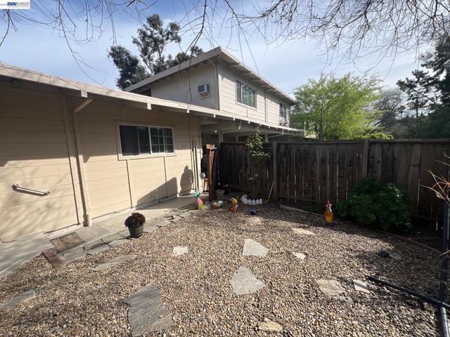 1594 Morgan, Walnut Creek, CA 94596